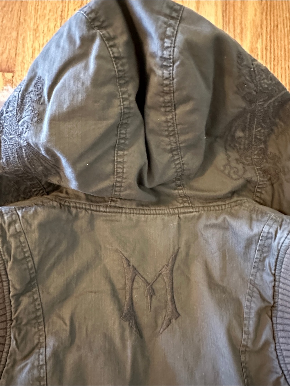 Monarchy vest with fur on hoodie size S. Off center zipper Y2K - Picture 4 of 8